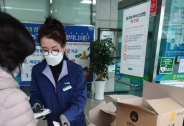 全球告急，可這個國家隔離7000人，至今零感染，太牛了！