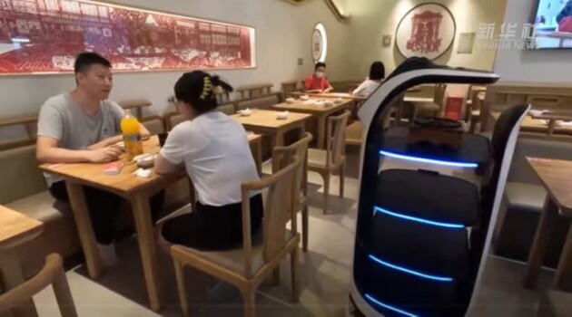 新華社報(bào)道：普渡機(jī)器人，智能送餐新體驗(yàn)
