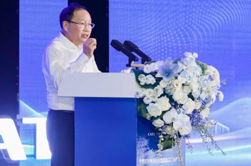 攜手問界汽車共建“廠中廠” 寧德時代電池在問界超級工廠正式投產